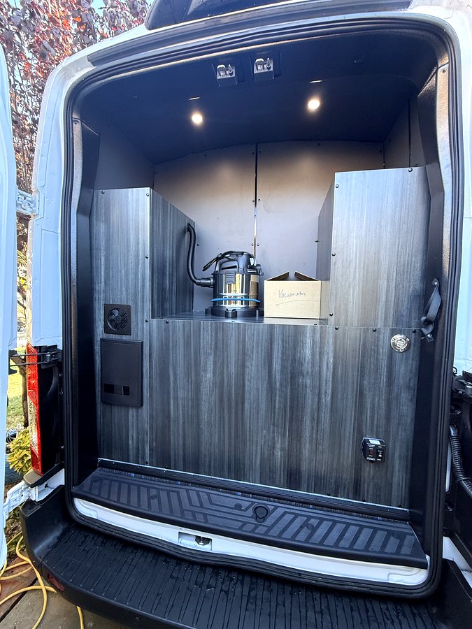 Grooming van rear dark premium build